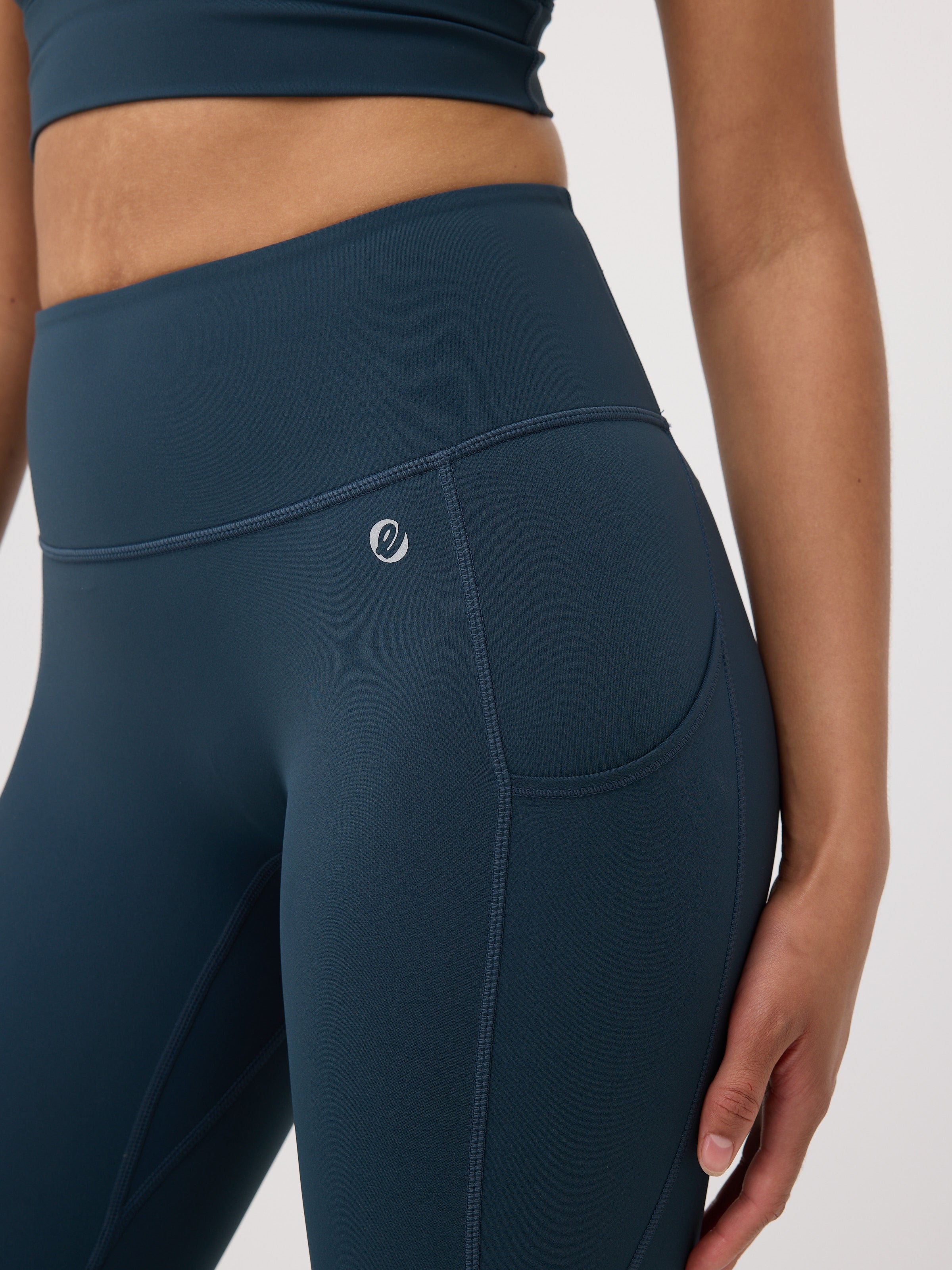 Ellie Ultralight Pocket Tights