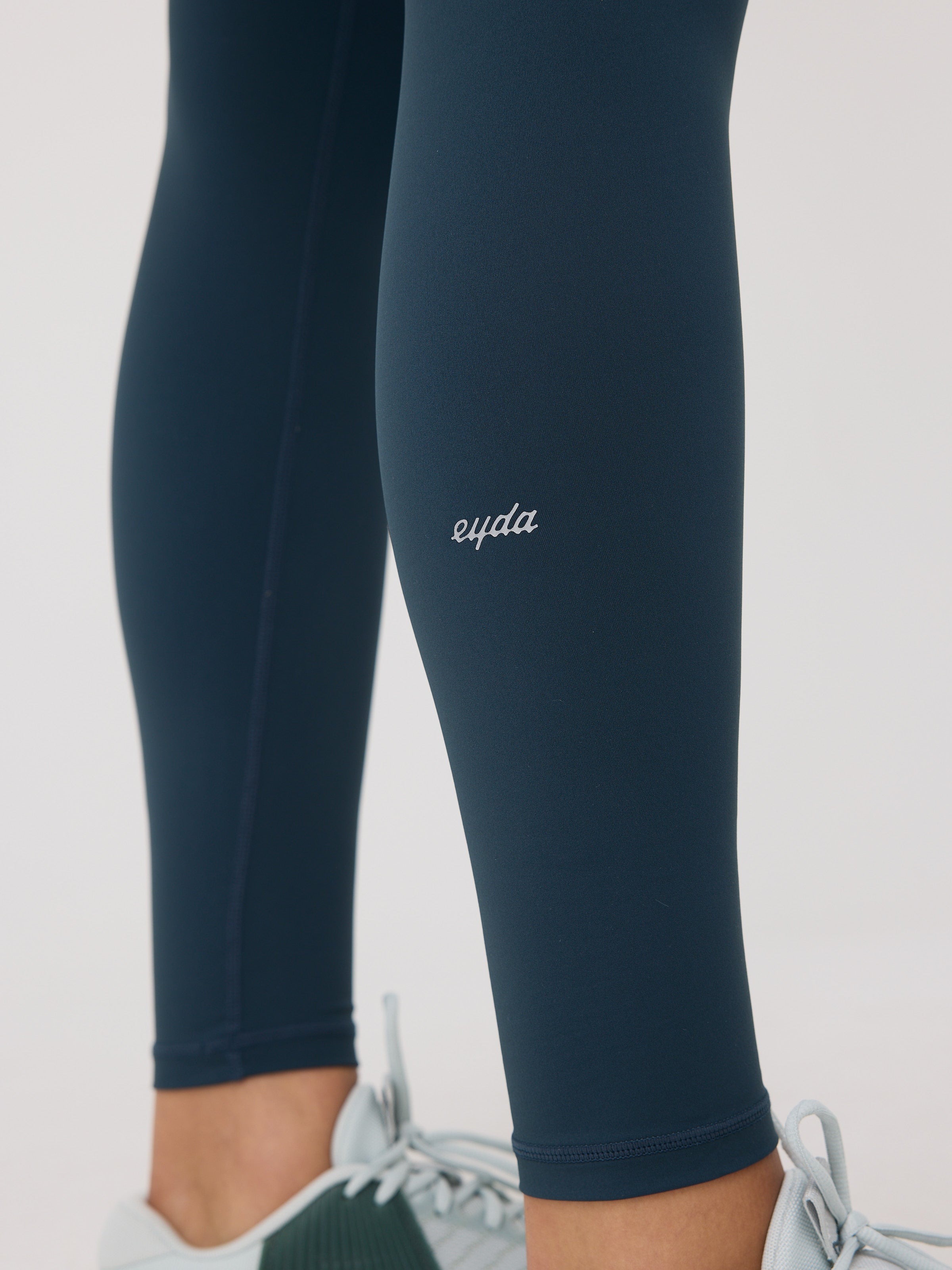 Ellie Ultralight Pocket Tights