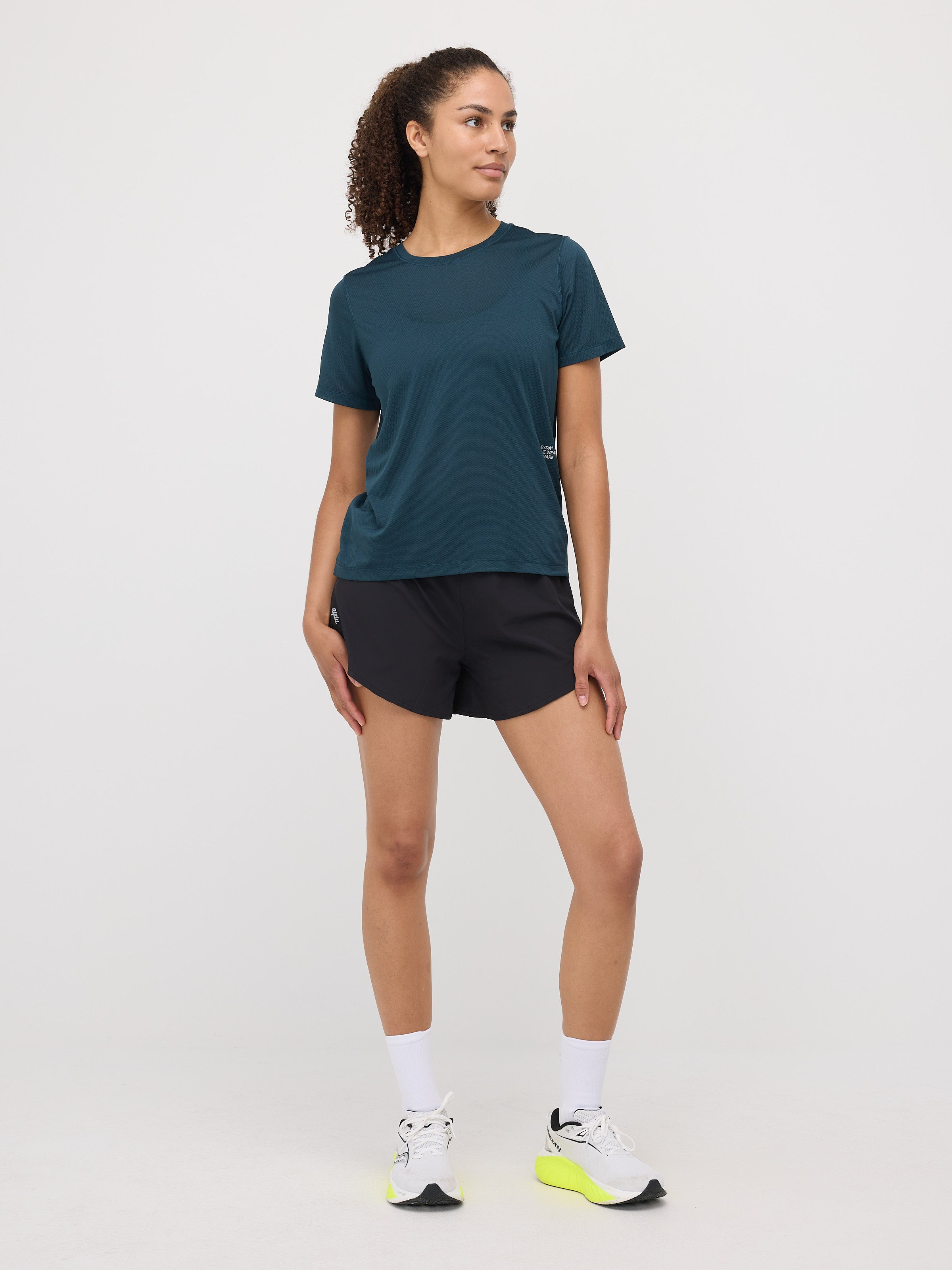 Freja Tee