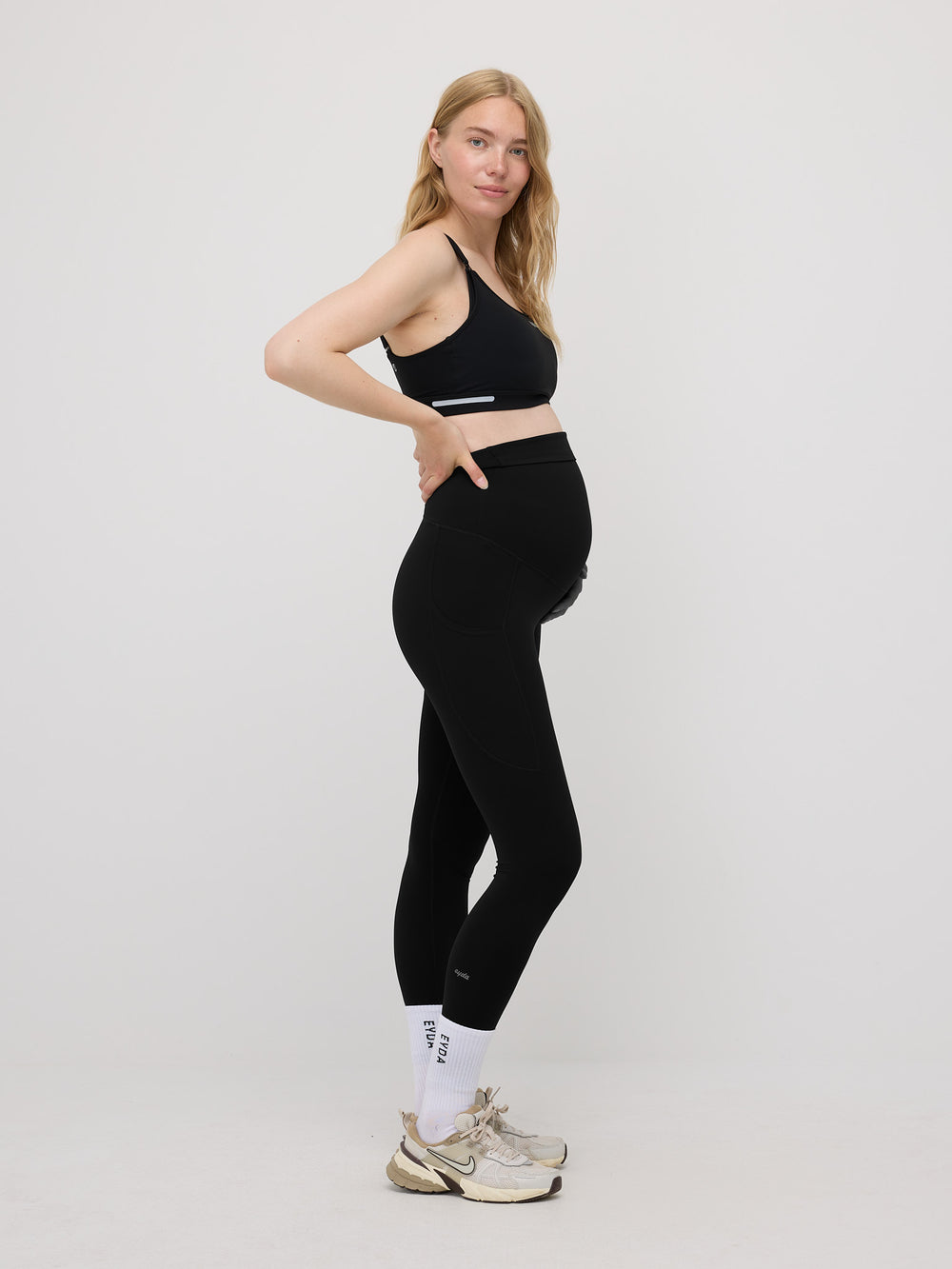 Milla Ultralight Preggo Pocket Tights