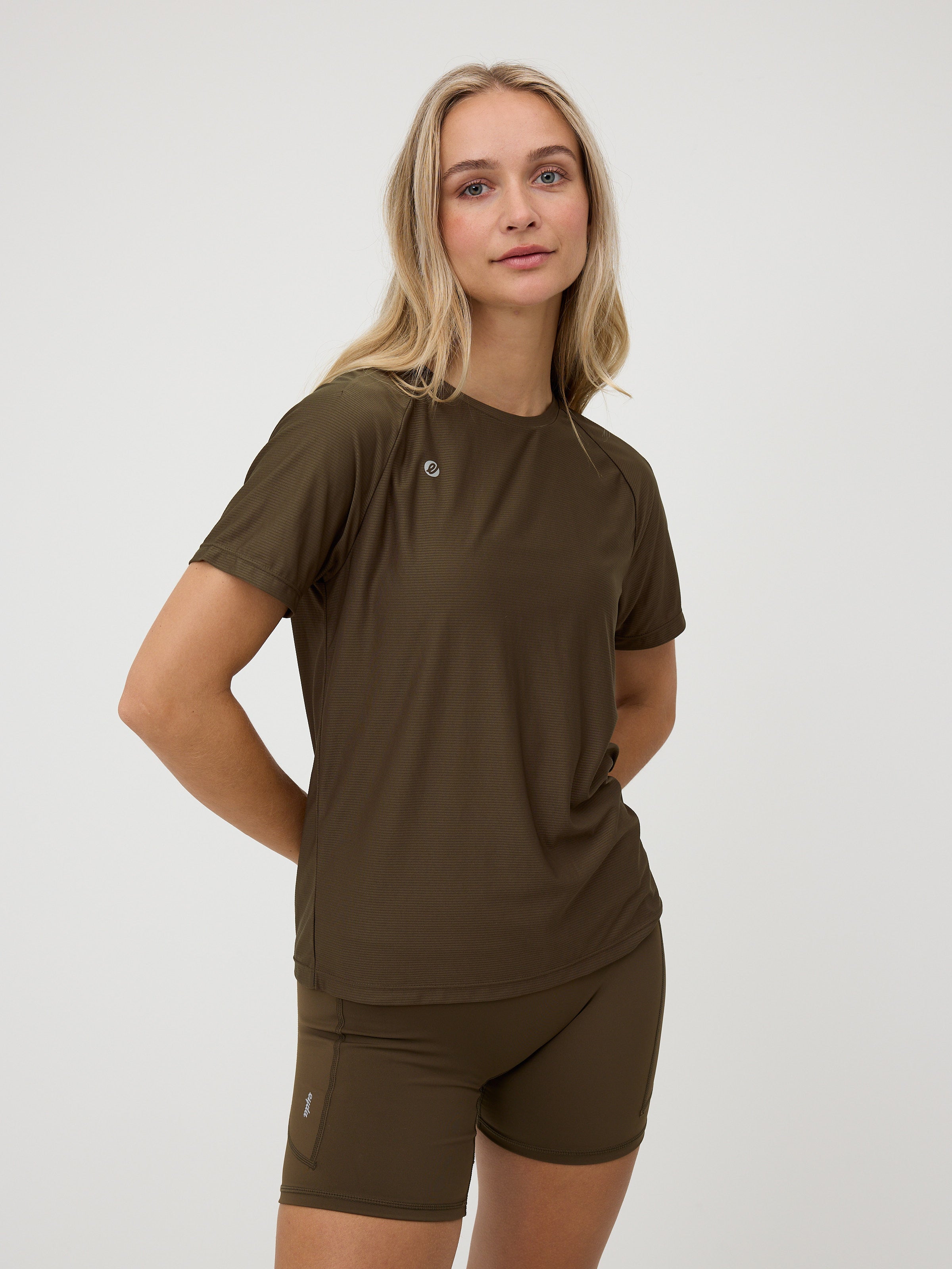 Lecia Tee