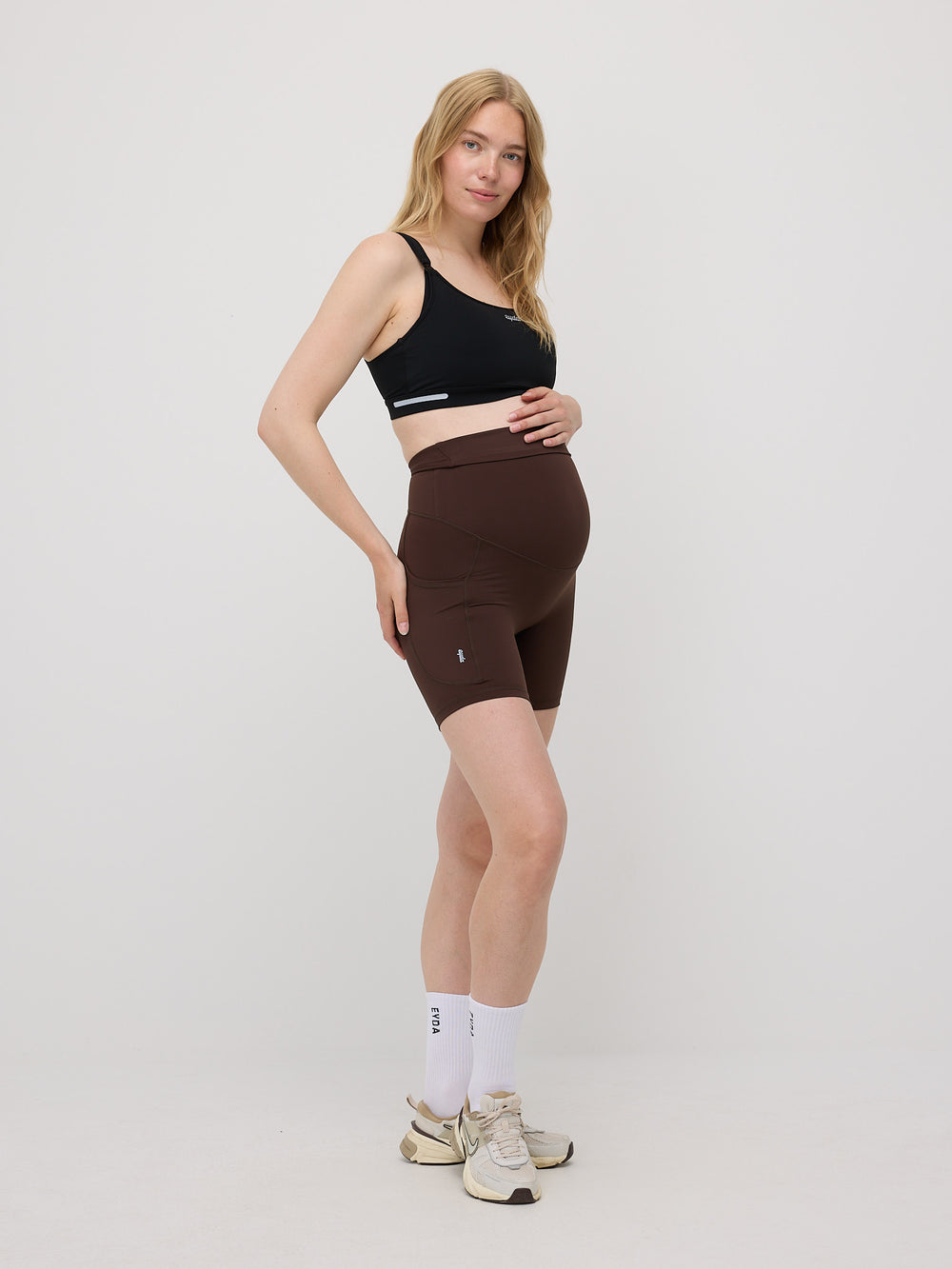 Milla Ultralight Preggo Pocket Shorts