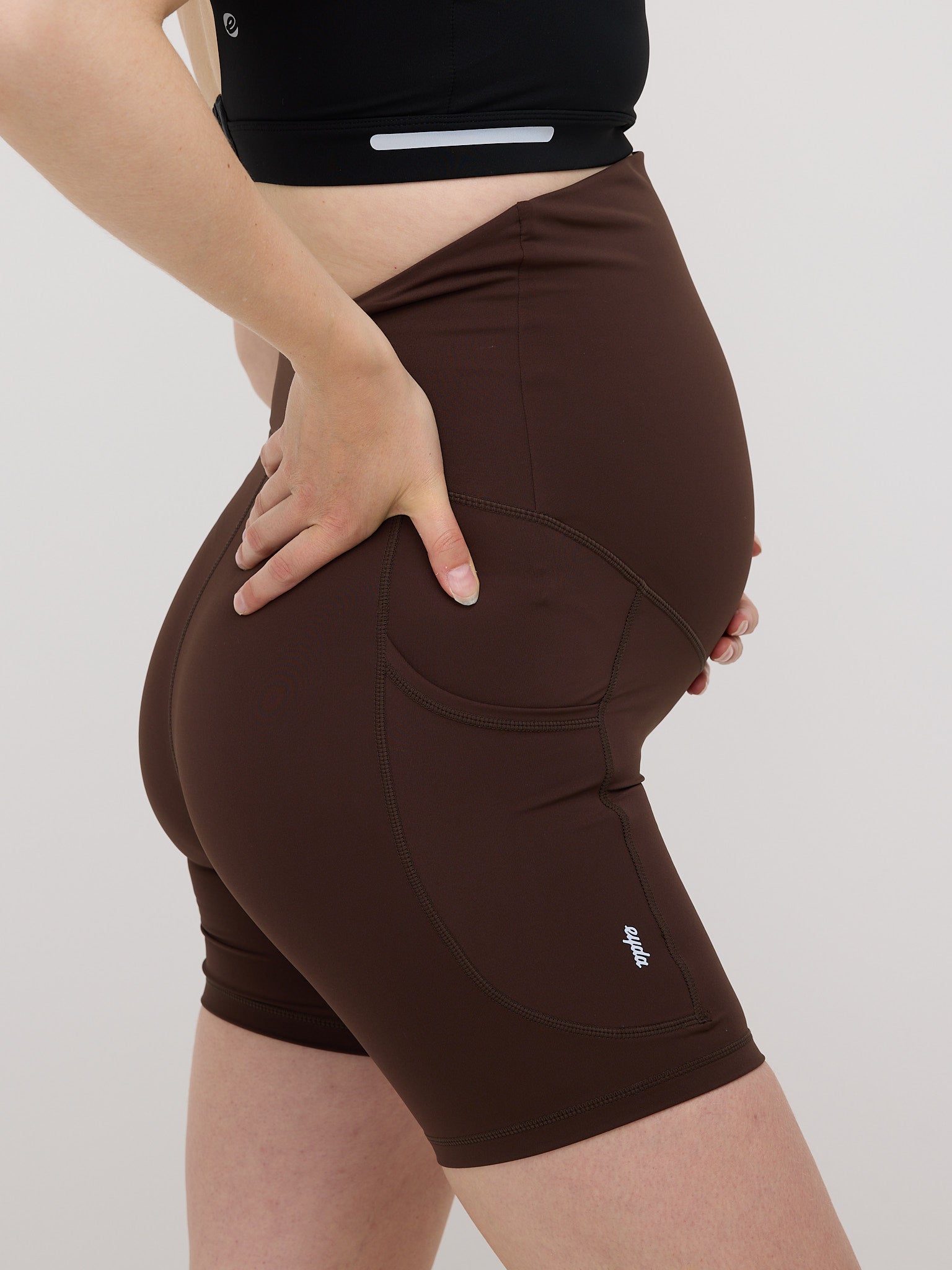 Milla Ultralight Preggo Pocket Shorts