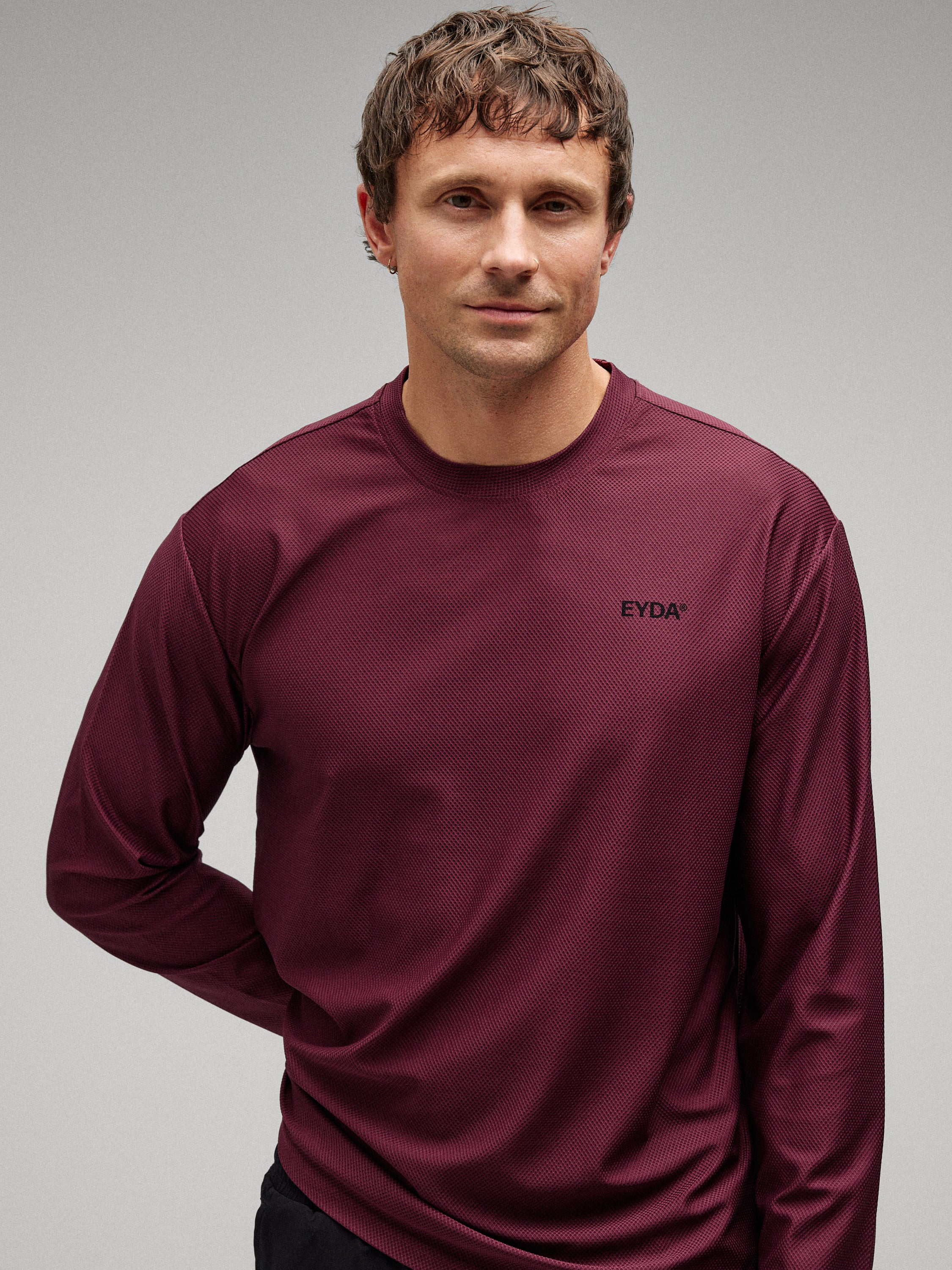 Noah Loose Long Sleeve