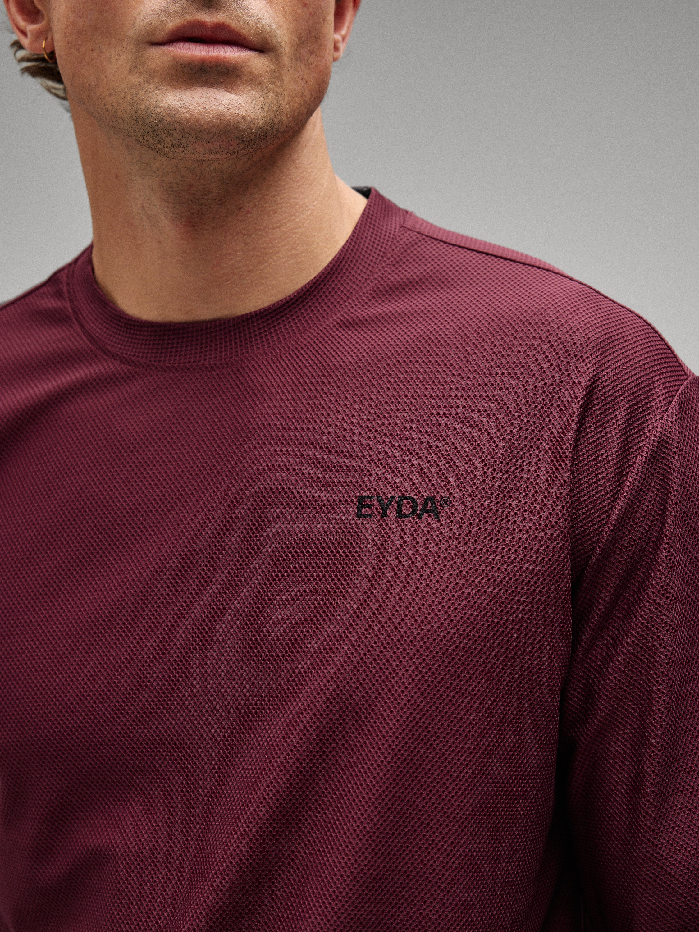 Noah Loose Long Sleeve