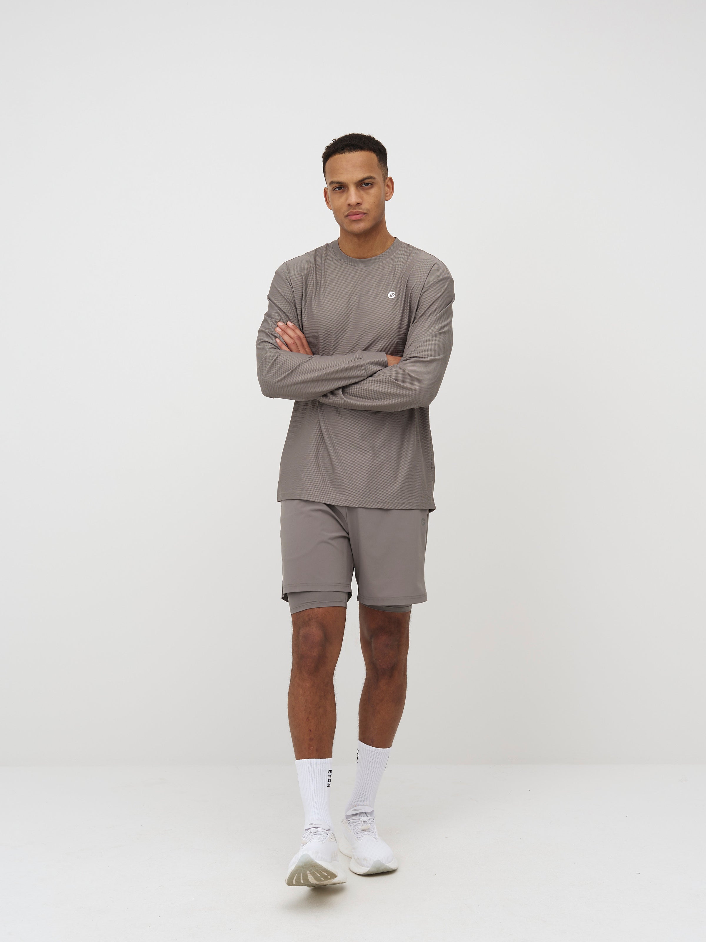 Noah Loose Long Sleeve