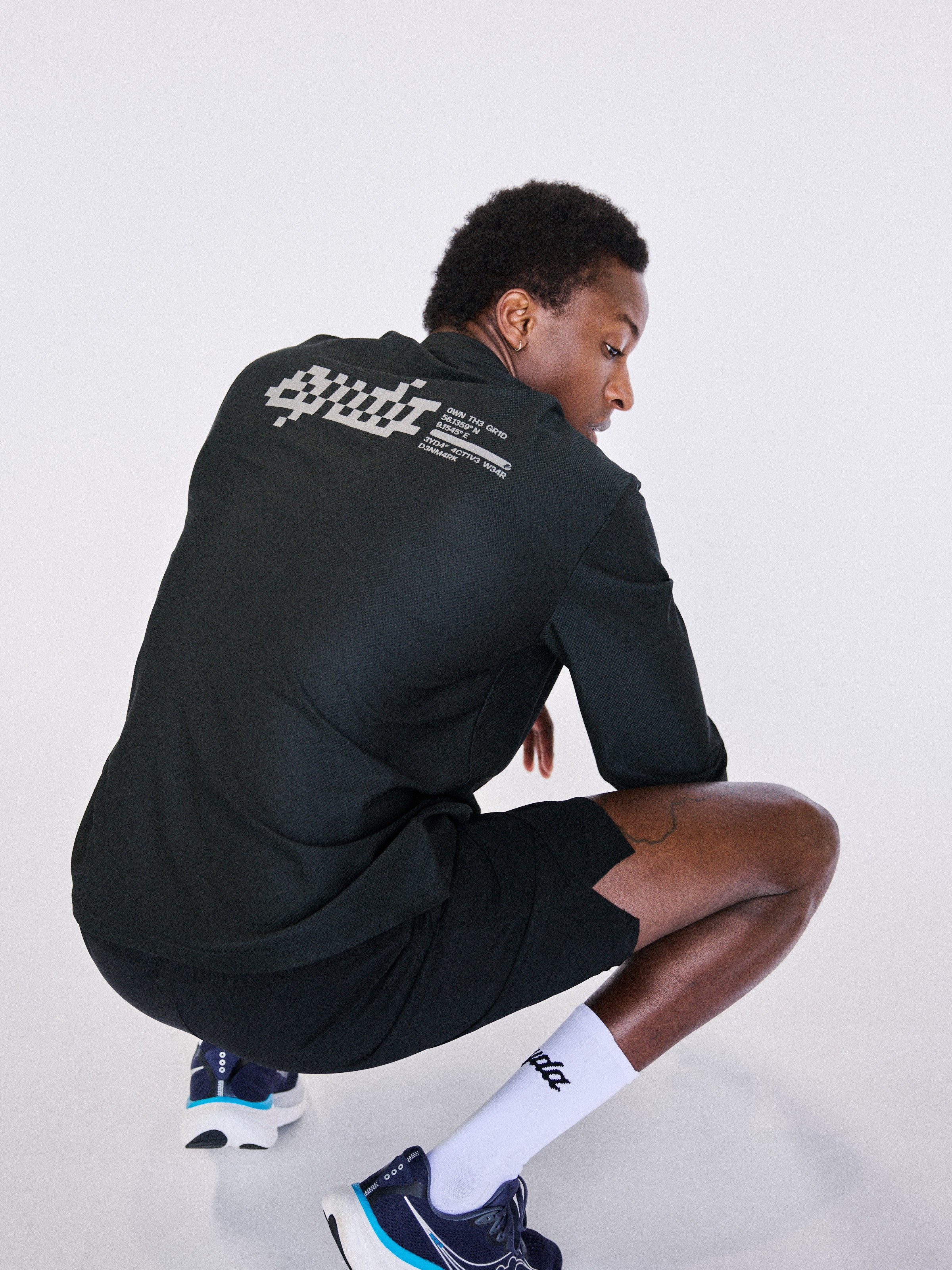 Noah Loose Long Sleeve