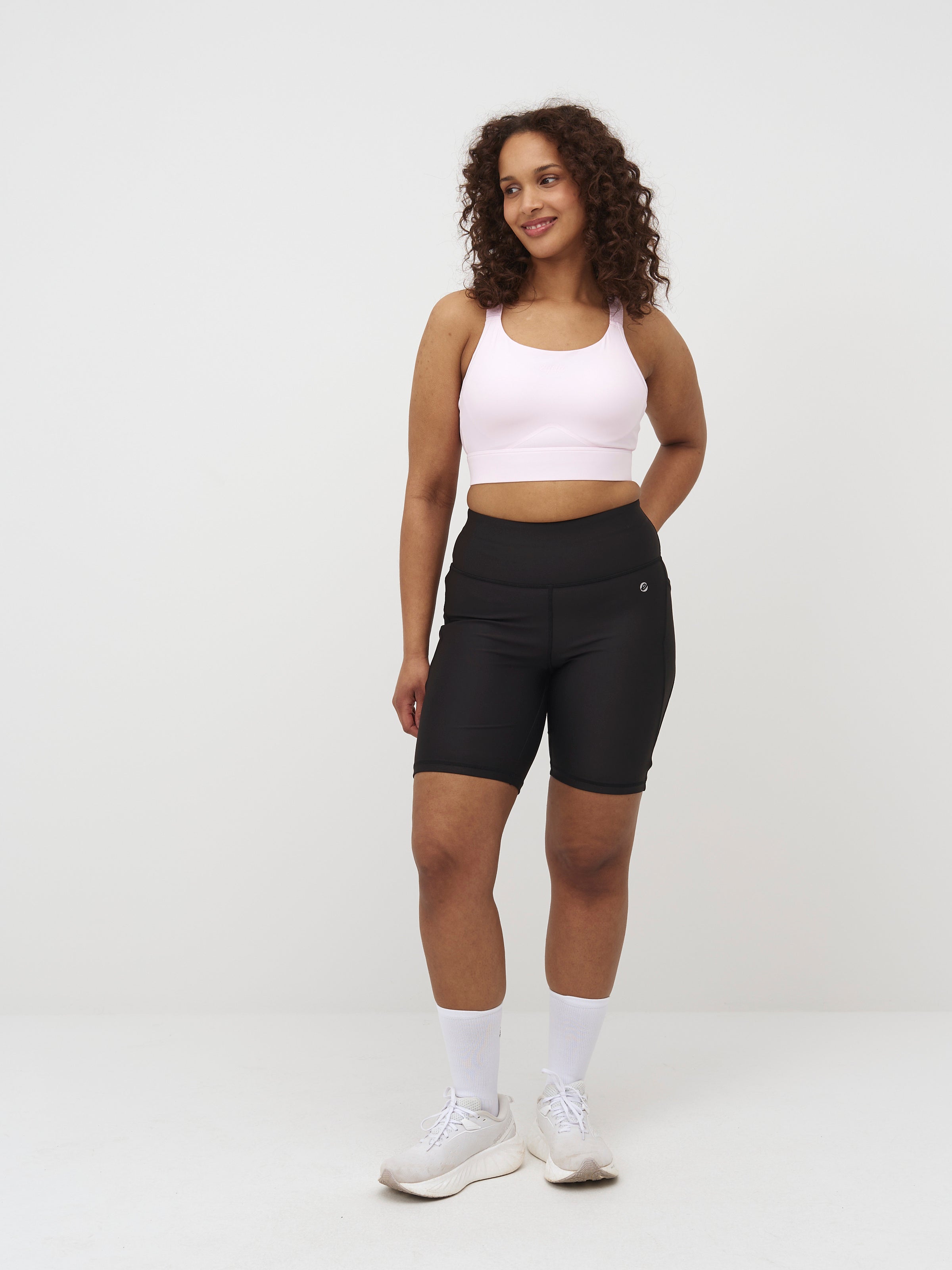 Sarah 2.0 Covermax Pocket Shorts 8"