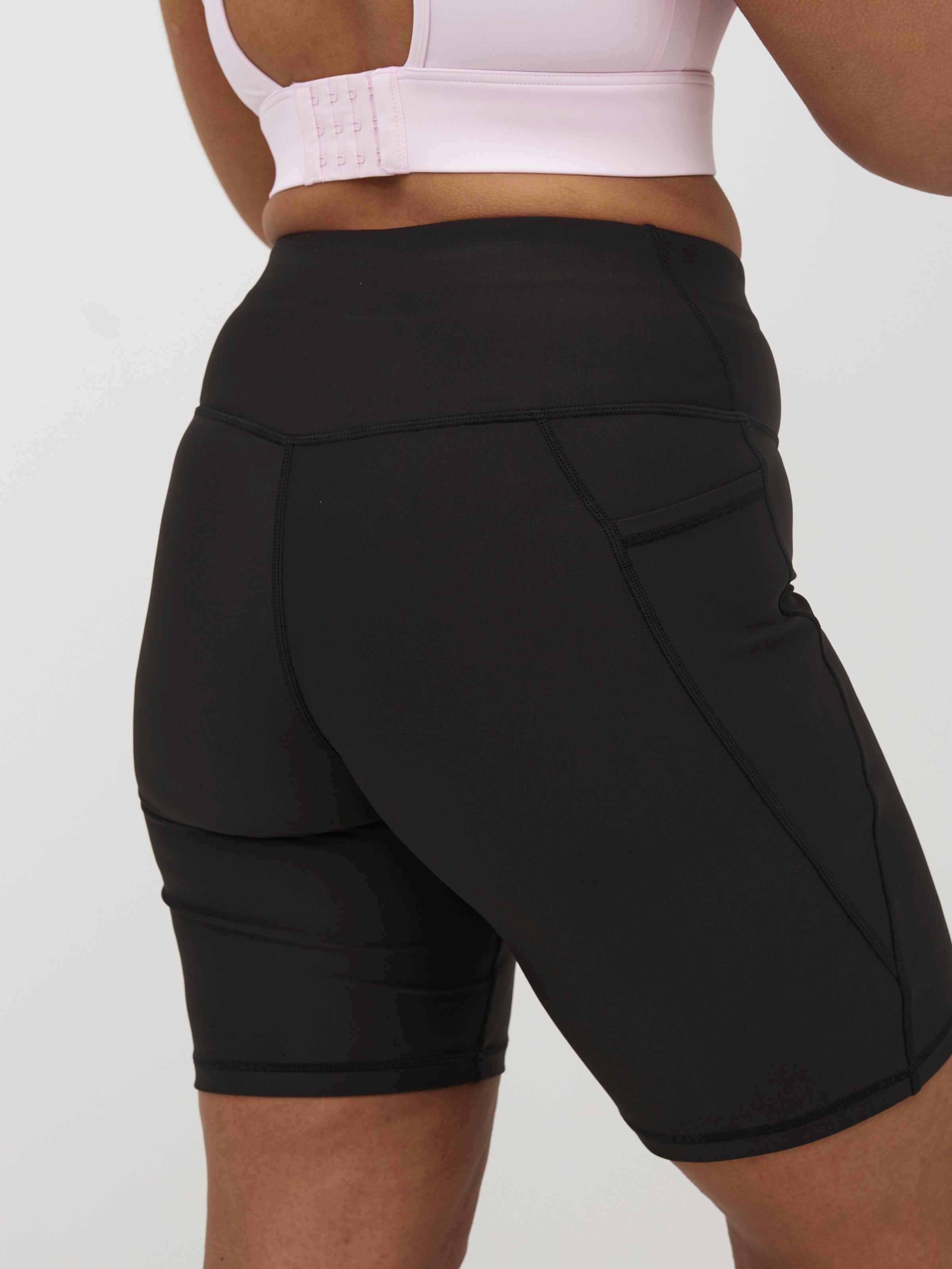 Sarah 2.0 Covermax Pocket Shorts 8"