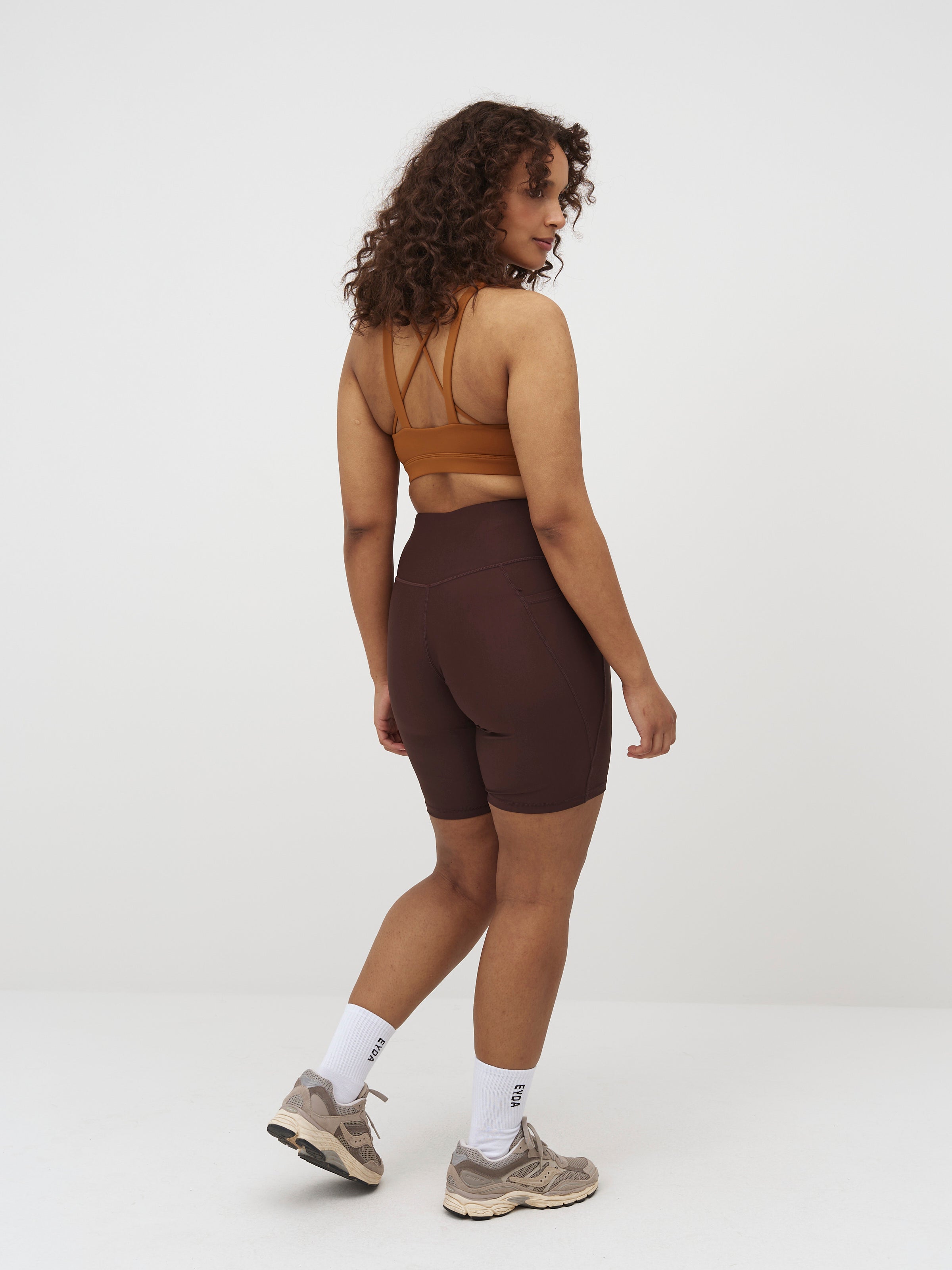 Sarah 2.0 Covermax Pocket Shorts 8"