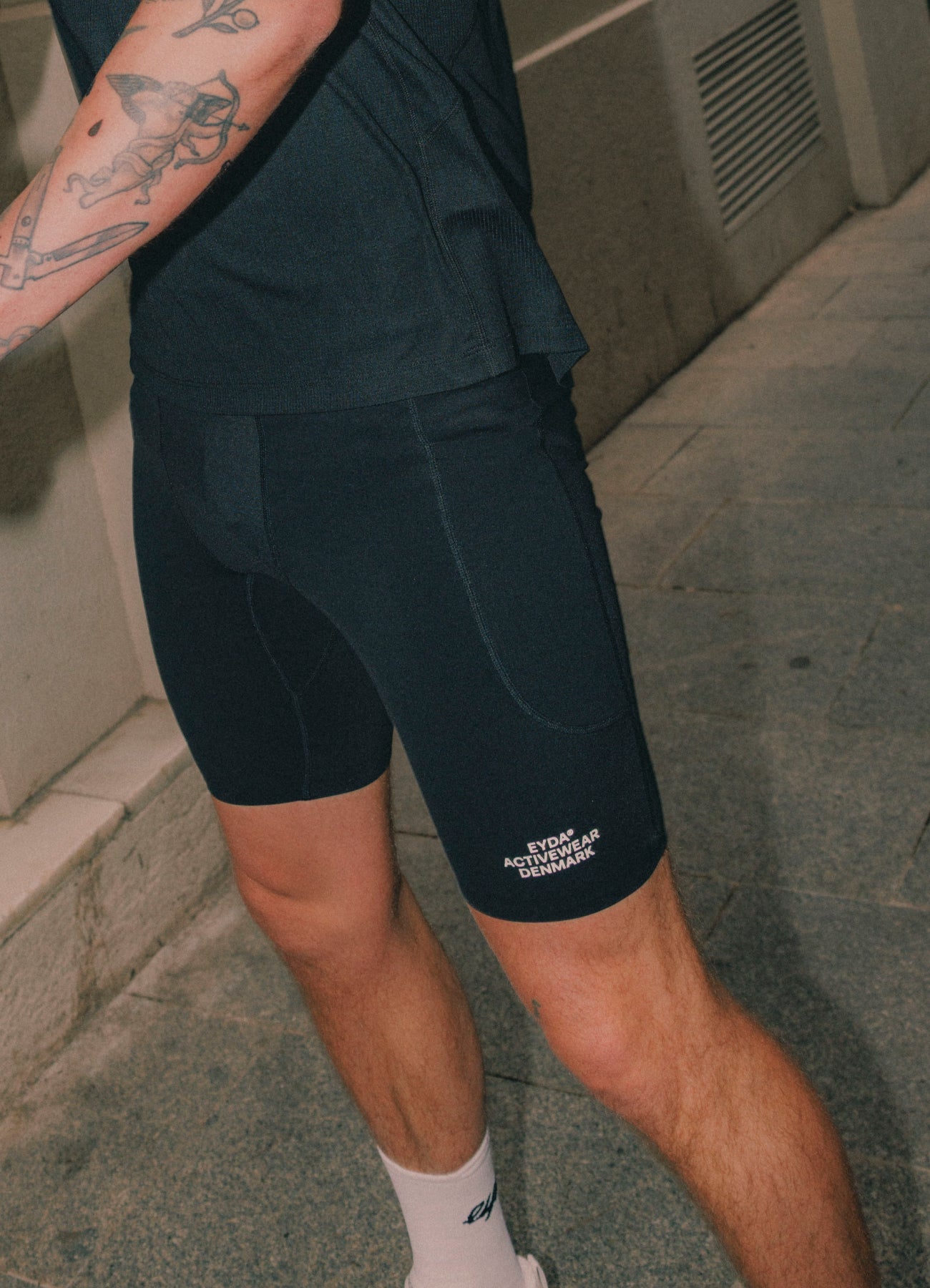 Simon Ultralight Short Tights 9"